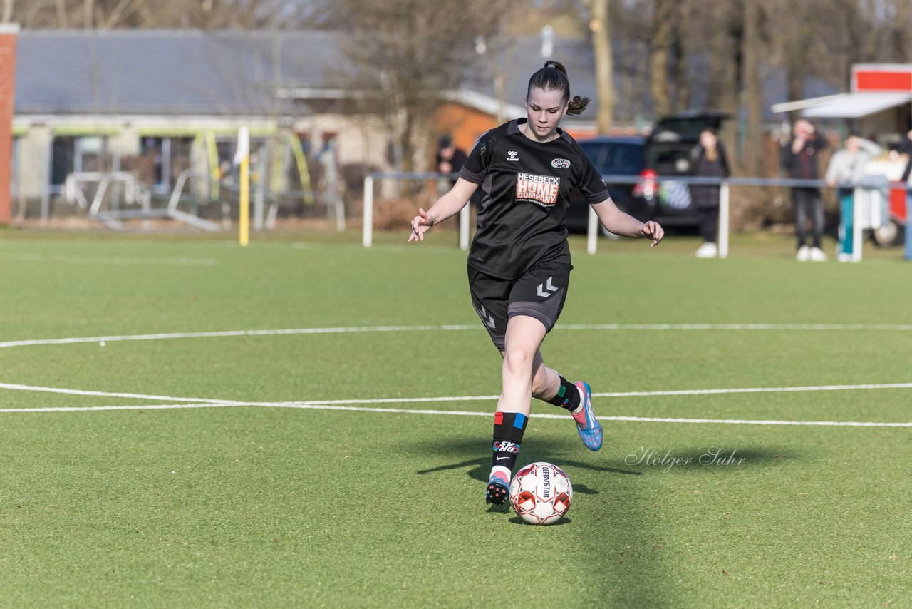Bild 187 - wBJ SV Wahlstedt - SV Henstedt Ulzburg : Ergebnis: 0:1
